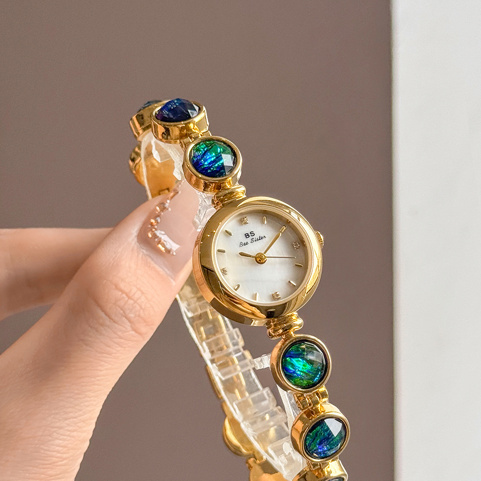 Luxury Watch Index - Luxury Women's Watches Green Jade Bracelet