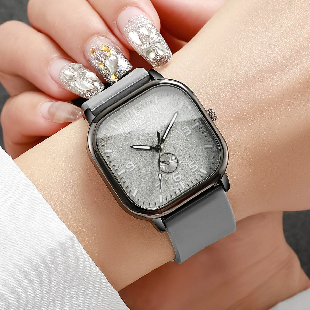 Fashion Square Women's Watch C - Luxury Watch Safe บทวิจารณ์และราคา