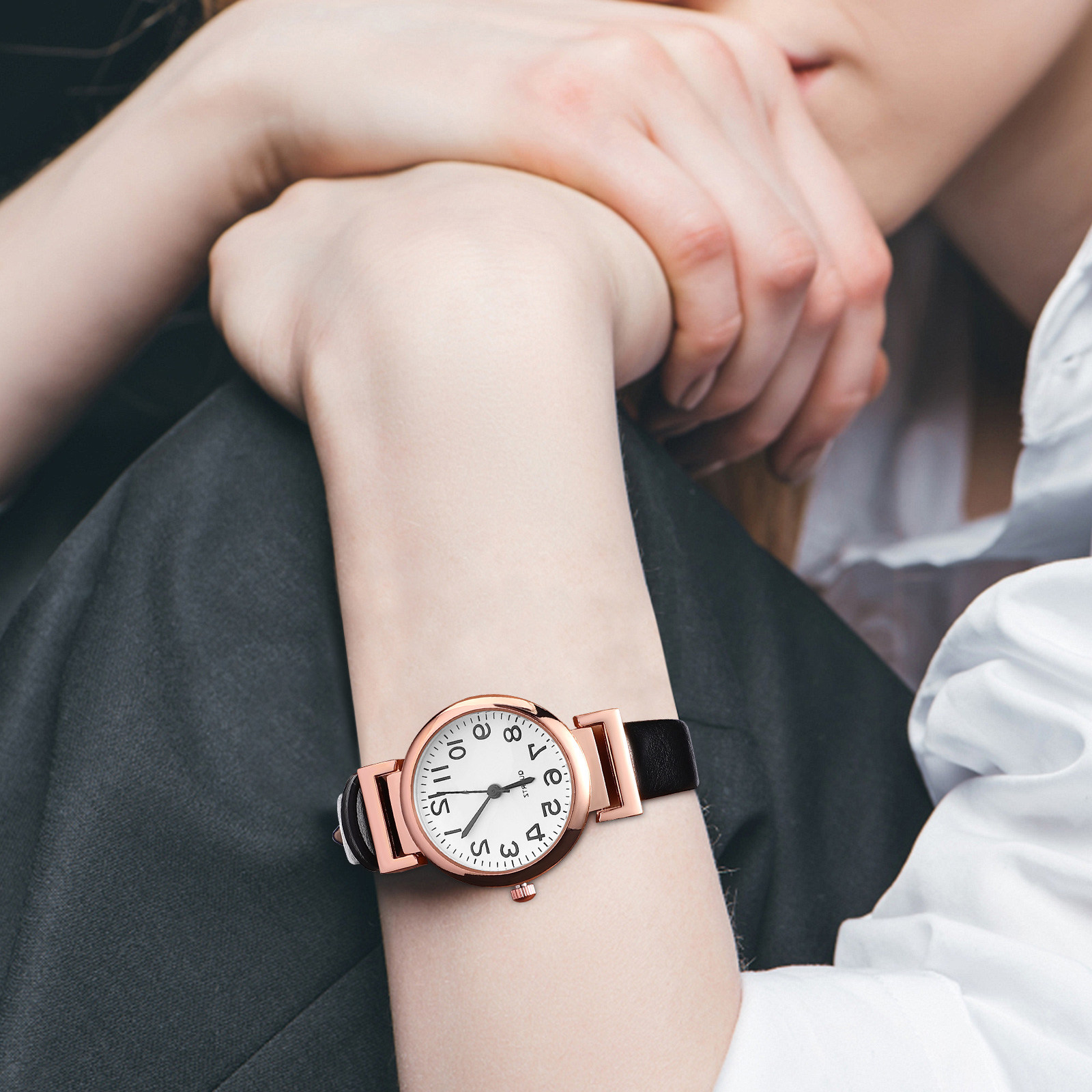 Fashionable Small Dial Quartz  - Luxury Watch Events บทวิจารณ์และราคา