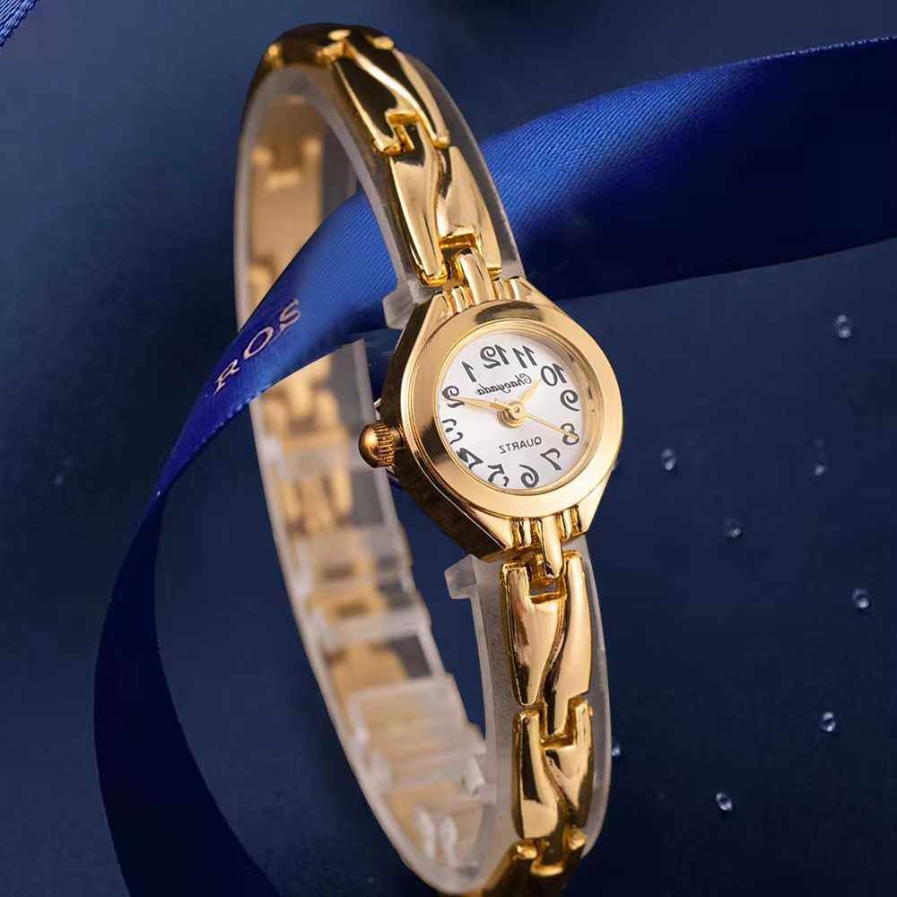 Fashion Women Quartz Bracelet  - Luxury Watch Index บทวิจารณ์และราคา