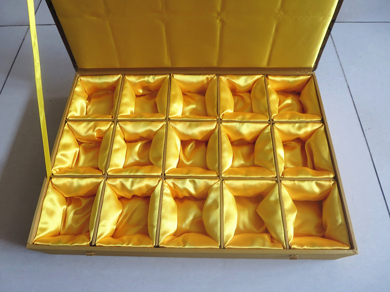 Vintage Chinese Style Silk Gif - Luxury Watch Events บทวิจารณ์และราคา