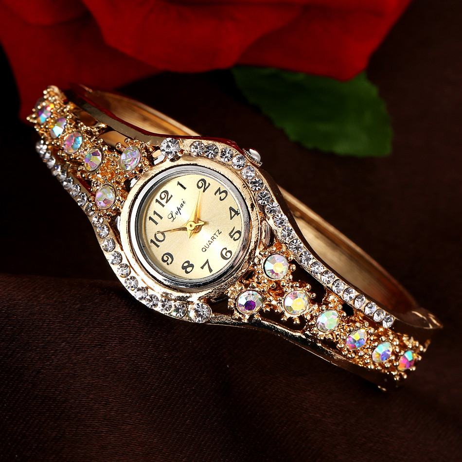 Women's Luxury Colored Diamond - Luxury Watch Diamond บทวิจารณ์และราคา