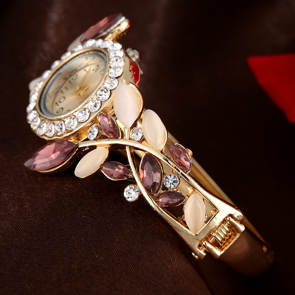 Women's Luxury Colored Diamond - Luxury Watch Diamond บทวิจารณ์และราคา