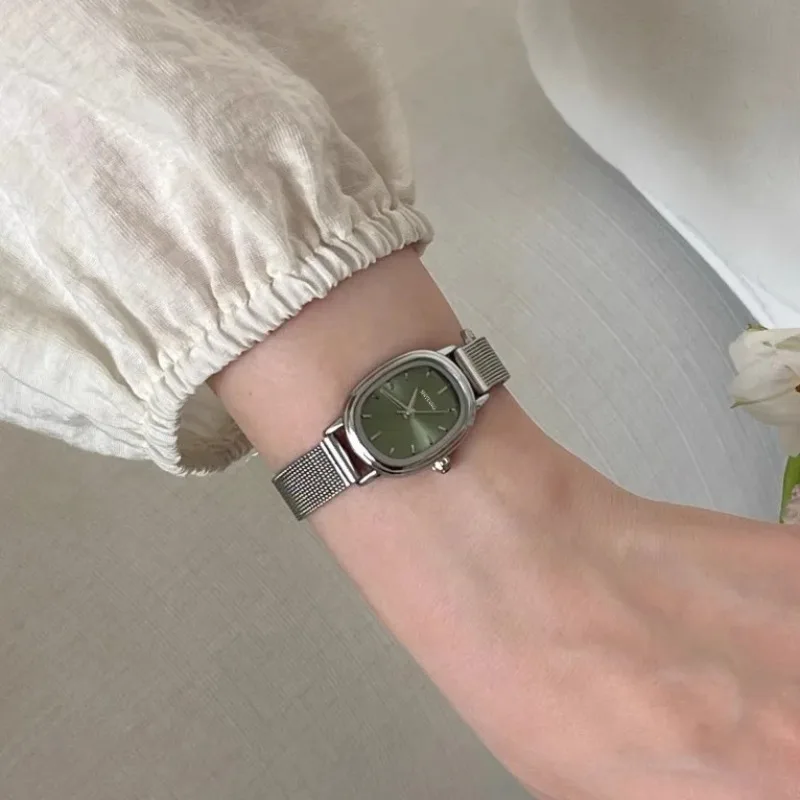 Small Oval Dial Green Watch Si - Luxury Watch Index บทวิจารณ์และราคา