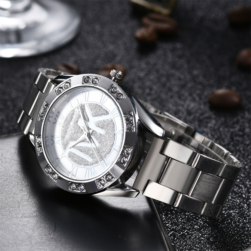 Luxury Women's Watch Fashion 2 - Luxury Watch Events บทวิจารณ์และราคา